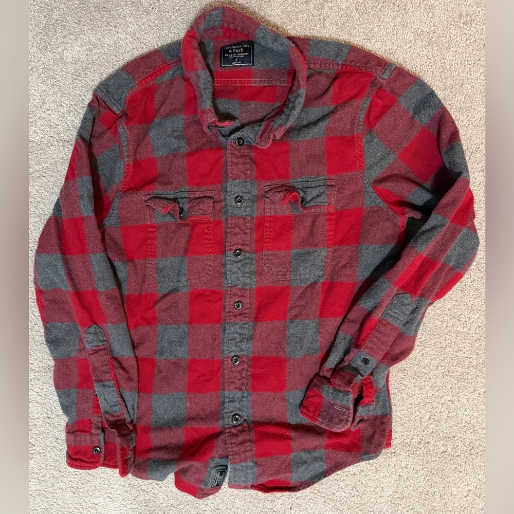 Abercrombie & Fitch Red and Gray Plaid Shirt Sz Small